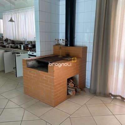 Casa com 300m², 4 quartos (sendo 2 suítes), no bairro Vargem Grande em Florianópolis