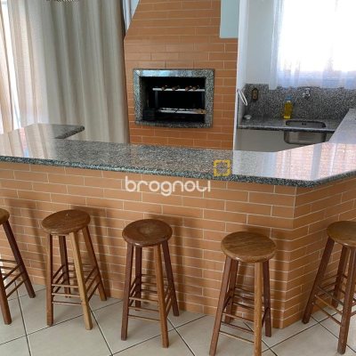 Casa com 300m², 4 quartos (sendo 2 suítes), no bairro Vargem Grande em Florianópolis
