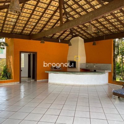 Casa com 300m², 4 quartos (sendo 2 suítes), no bairro Vargem Grande em Florianópolis