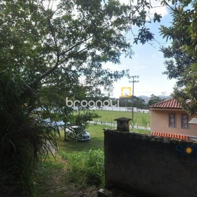 Terreno com 1391m², no bairro Pantanal em Florianópolis