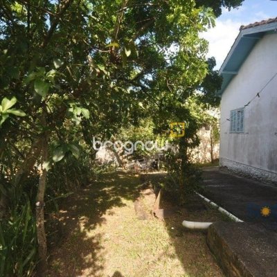 Terreno com 1391m², no bairro Pantanal em Florianópolis
