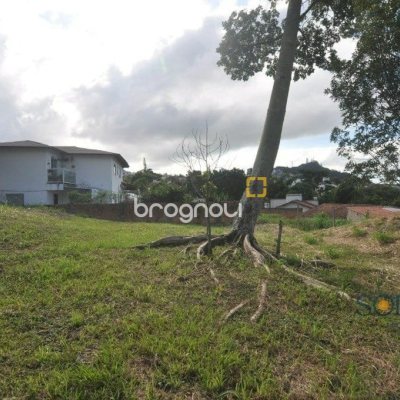 Terreno com 1391m², no bairro Pantanal em Florianópolis