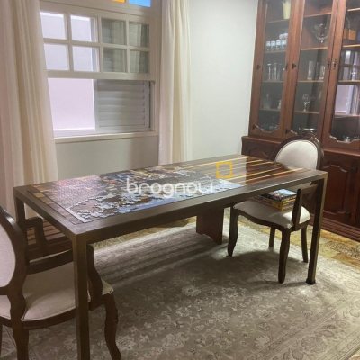 Casa com 191m², 4 quartos (sendo 1 suíte), 2 garagens, no bairro Centro em Florianópolis