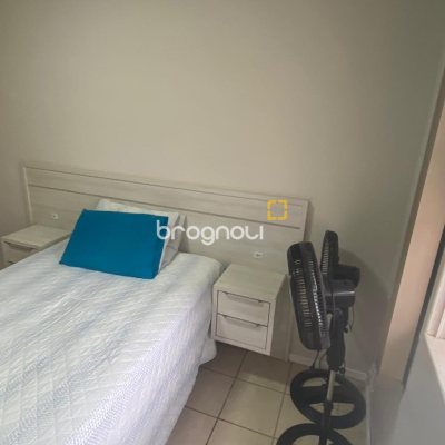 Casa com 191m², 4 quartos (sendo 1 suíte), 2 garagens, no bairro Centro em Florianópolis
