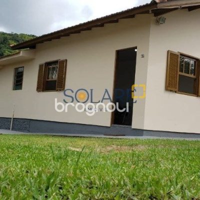 Casa com 73m², 3 quartos, 1 garagem, no bairro Rio Tavares em Florianópolis
