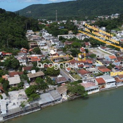 Casa com 250m², 4 quartos (sendo 1 suíte), no bairro Santo Antônio de Lisboa em Florianópolis