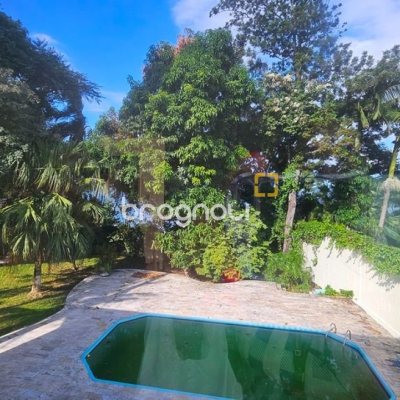 Casa com 166m², 3 quartos, 3 garagens, no bairro Ponta de Baixo em São José