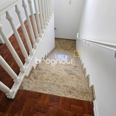 Casa com 166m², 3 quartos, 3 garagens, no bairro Ponta de Baixo em São José