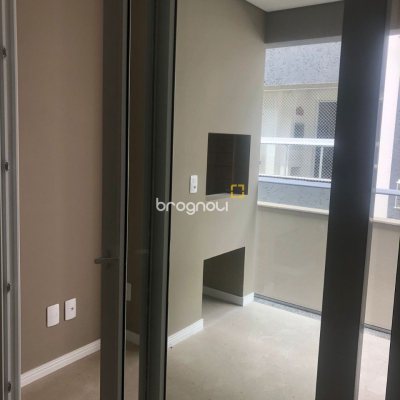 Apartamento com 47m², 2 quartos (sendo 1 suíte), 1 garagem, no bairro Cachoeira do Bom Jesus em Florianópolis