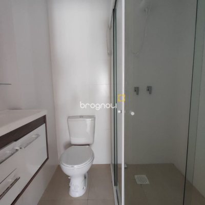 Apartamento com 47m², 2 quartos (sendo 1 suíte), 1 garagem, no bairro Cachoeira do Bom Jesus em Florianópolis