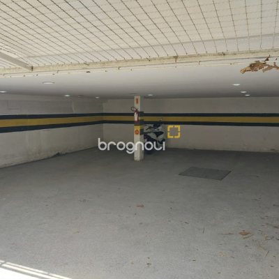 Prédio com 81m², 2 garagens, no bairro Pantanal em Florianópolis