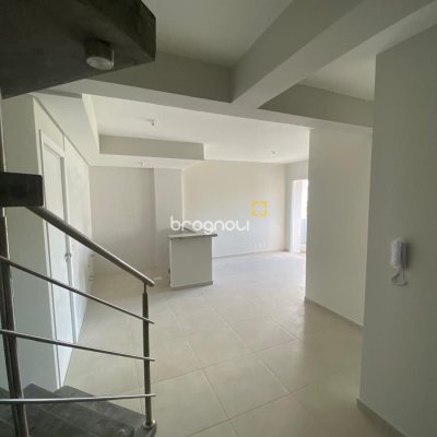 Cobertura com 93m², 3 quartos (sendo 1 suíte), 2 garagens, no bairro Itacorubi em Florianópolis