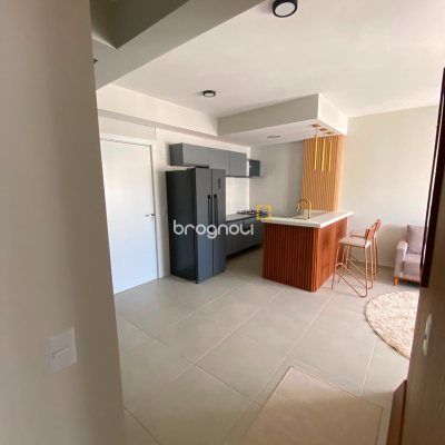 Cobertura com 93m², 3 quartos (sendo 1 suíte), 2 garagens, no bairro Itacorubi em Florianópolis