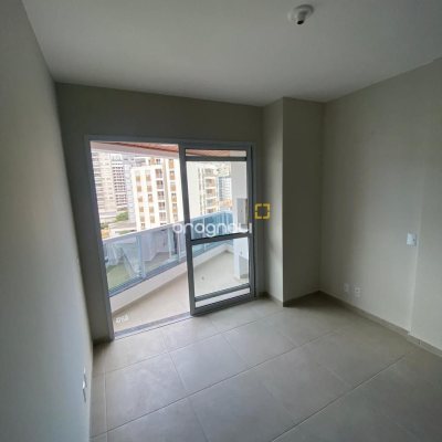 Cobertura com 93m², 3 quartos (sendo 1 suíte), 2 garagens, no bairro Itacorubi em Florianópolis
