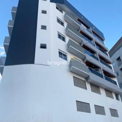 Cobertura com 93m², 3 quartos (sendo 1 suíte), 2 garagens, no bairro Itacorubi em Florianópolis