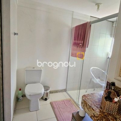 Casa com 280m², 4 quartos (sendo 3 suítes), 2 garagens, no bairro Sul do Rio em Santo Amaro da Imperatriz