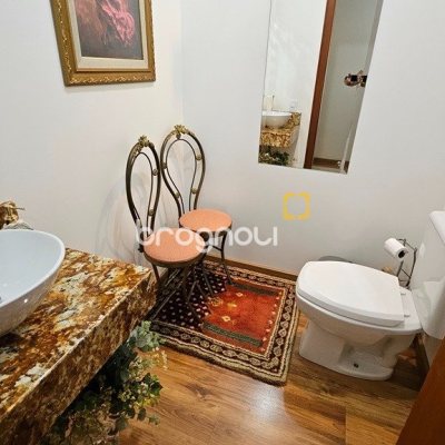 Casa com 280m², 4 quartos (sendo 3 suítes), 2 garagens, no bairro Sul do Rio em Santo Amaro da Imperatriz