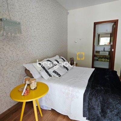 Casa com 280m², 4 quartos (sendo 3 suítes), 2 garagens, no bairro Sul do Rio em Santo Amaro da Imperatriz