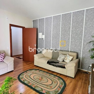 Casa com 280m², 4 quartos (sendo 3 suítes), 2 garagens, no bairro Sul do Rio em Santo Amaro da Imperatriz