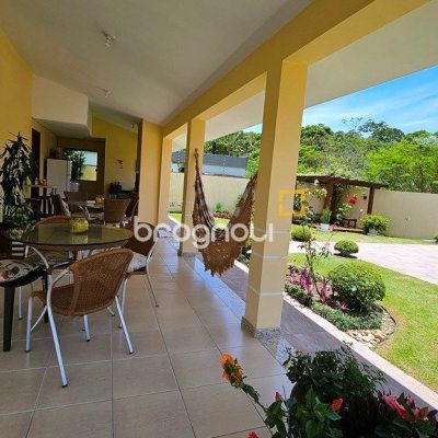 Casa com 280m², 4 quartos (sendo 3 suítes), 2 garagens, no bairro Sul do Rio em Santo Amaro da Imperatriz