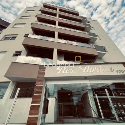 Cobertura com 114m², 2 quartos (sendo 2 suítes), 2 garagens, no bairro Itacorubi em Florianópolis