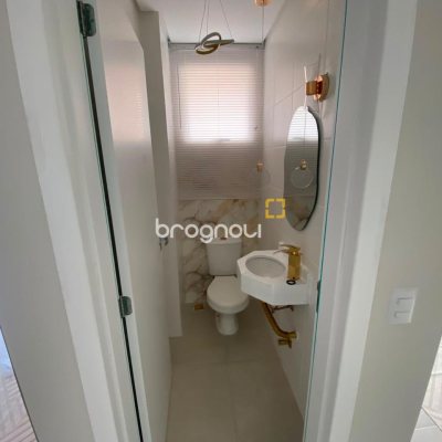 Cobertura com 114m², 3 quartos (sendo 3 suítes), 2 garagens, no bairro Itacorubi em Florianópolis