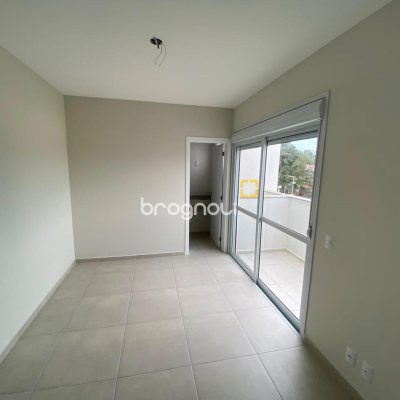 Cobertura com 114m², 3 quartos (sendo 3 suítes), 2 garagens, no bairro Itacorubi em Florianópolis