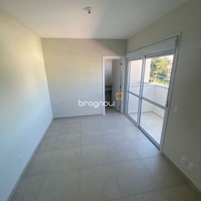 Cobertura com 114m², 2 quartos (sendo 2 suítes), 2 garagens, no bairro Itacorubi em Florianópolis