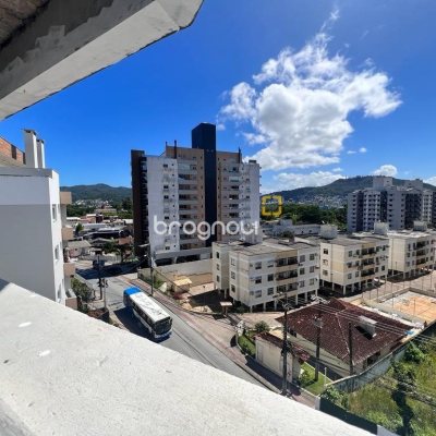 Cobertura com 115m², 2 quartos (sendo 2 suítes), 1 garagem, no bairro Itacorubi em Florianópolis