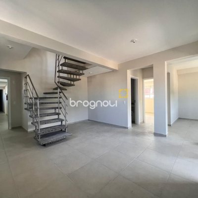 Cobertura com 115m², 2 quartos (sendo 2 suítes), 1 garagem, no bairro Itacorubi em Florianópolis