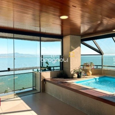 Apartamento com 381m², 4 quartos (sendo 2 suítes), 3 garagens, no bairro Beira Mar em Florianópolis