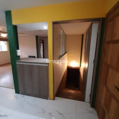 Casa com 325m², 3 garagens, no bairro Morro das Pedras em Florianópolis