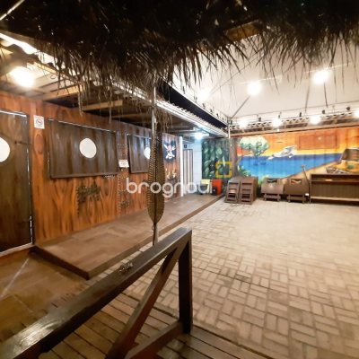 Casa com 325m², 3 garagens, no bairro Morro das Pedras em Florianópolis
