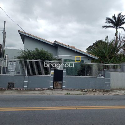 Casa com 94m², no bairro Centro em São José