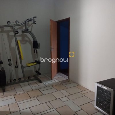 Casa com 94m², no bairro Centro em São José
