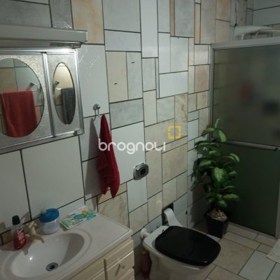 Casa com 94m², no bairro Centro em São José