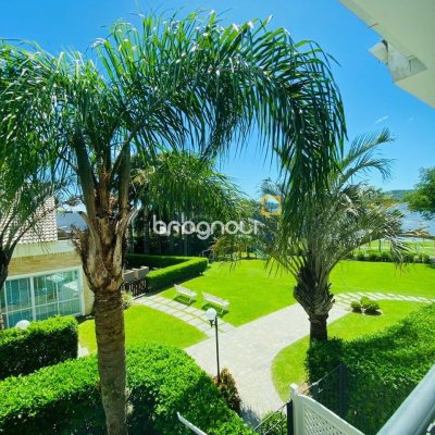 Casa de Condomínio com 175m², 3 quartos (sendo 3 suítes), 3 garagens, no bairro Lagoa da Conceição em Florianópolis
