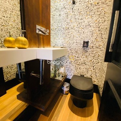 Casa de Condomínio com 175m², 3 quartos (sendo 3 suítes), 3 garagens, no bairro Lagoa da Conceição em Florianópolis