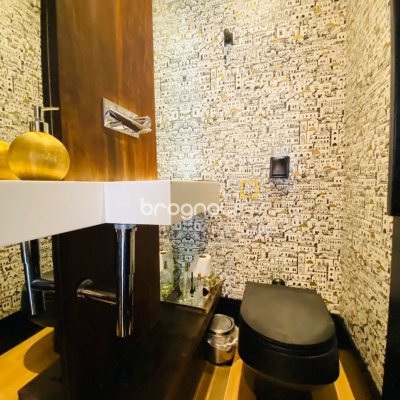 Casa de Condomínio com 175m², 3 quartos (sendo 3 suítes), 3 garagens, no bairro Lagoa da Conceição em Florianópolis
