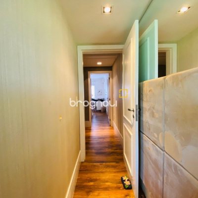 Casa de Condomínio com 175m², 3 quartos (sendo 3 suítes), 3 garagens, no bairro Lagoa da Conceição em Florianópolis