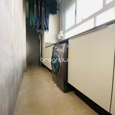 Casa de Condomínio com 175m², 3 quartos (sendo 3 suítes), 3 garagens, no bairro Lagoa da Conceição em Florianópolis