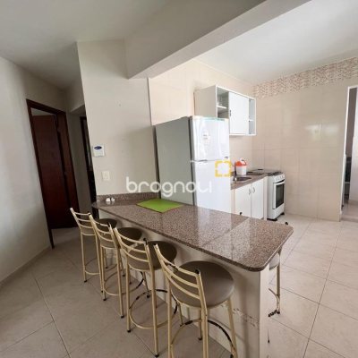 Casa com 433m², 10 quartos (sendo 1 suíte), 7 garagens, no bairro Canasvieiras em Florianópolis