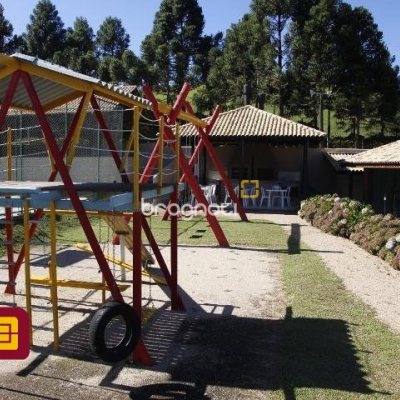 Terreno com 1000m², no bairro Invernadinha em Rancho Queimado