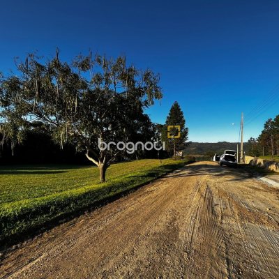 Terreno com 1000m², no bairro Invernadinha em Rancho Queimado