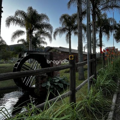 Terreno com 1000m², no bairro Invernadinha em Rancho Queimado
