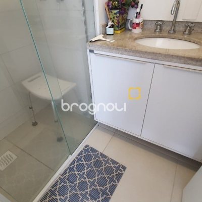Apartamento com 161m², 2 quartos (sendo 1 suíte), 2 garagens, no bairro Campeche em Florianópolis