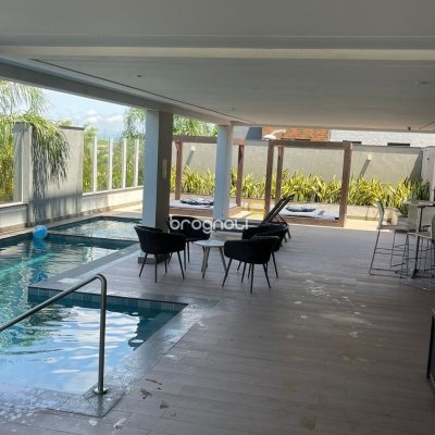 Apartamento com 114m², 3 quartos (sendo 1 suíte), 2 garagens, no bairro Campeche em Florianópolis