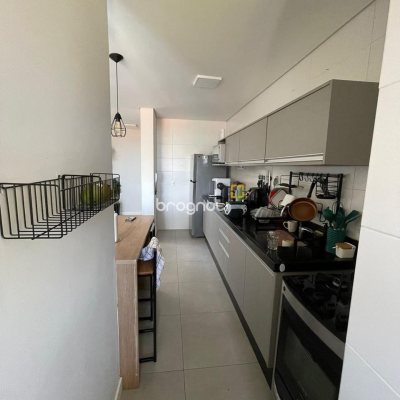 Apartamento com 114m², 3 quartos (sendo 1 suíte), 2 garagens, no bairro Campeche em Florianópolis