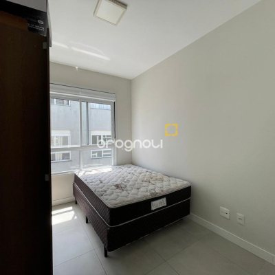 Apartamento com 114m², 3 quartos (sendo 1 suíte), 2 garagens, no bairro Campeche em Florianópolis