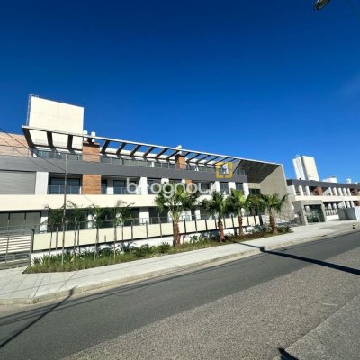 Apartamento com 116m², 3 quartos (sendo 3 suítes), 2 garagens, no bairro Morro das Pedras em Florianópolis